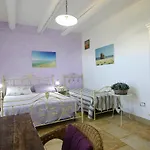 Casale De Li Canti לינה וארוחת בוקר 3*