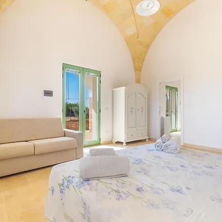 Casale De Li Canti Bed & Breakfast