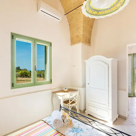 Casale De Li Canti Bed & Breakfast 3*