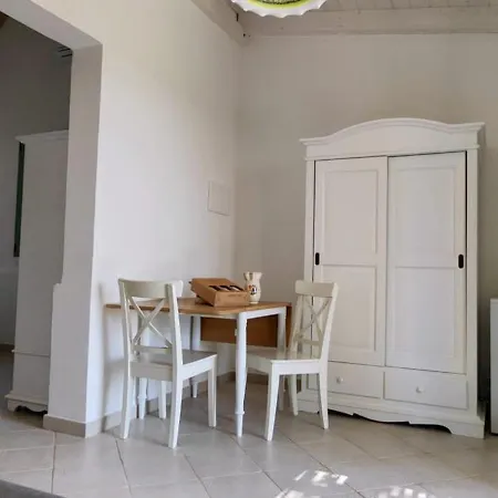 Casale De Li Canti 3*