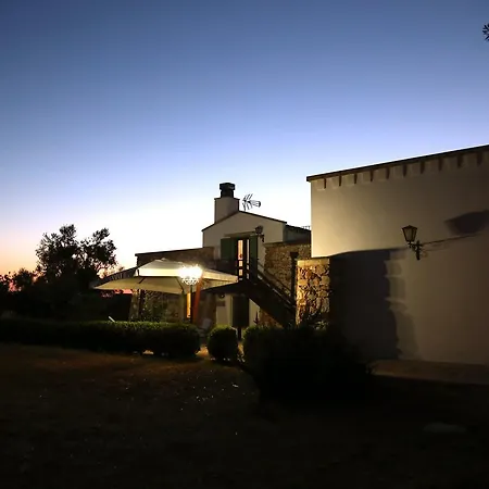 Casale De Li Canti Bed & Breakfast 3*