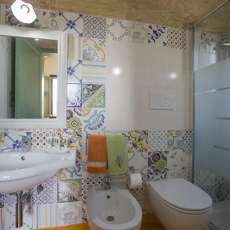 Casale De Li Canti 3*